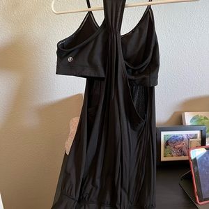 Lululemon workout top